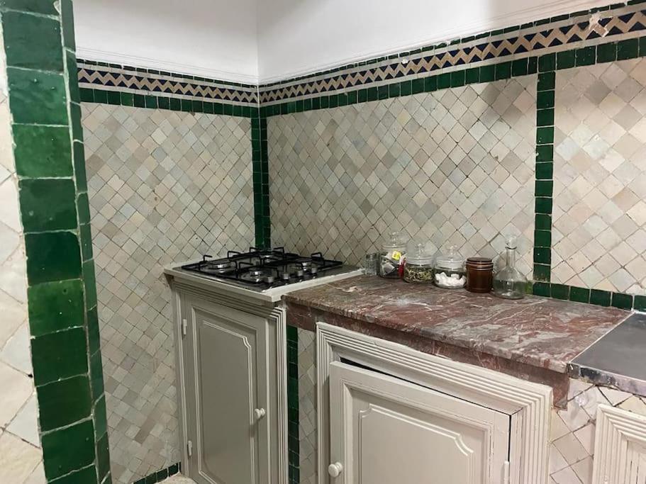 Appartement Ideal Location In The Heart Of Lhivernage à Marrakesh Extérieur photo